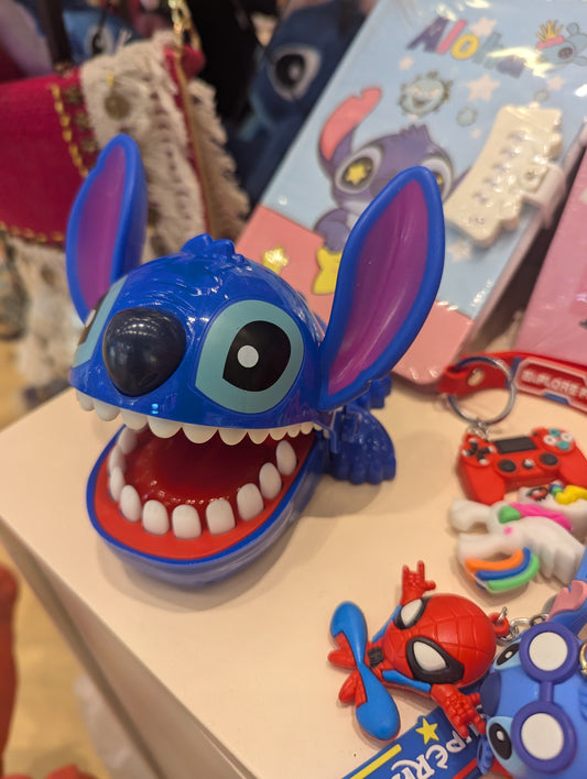 Stitch teeth game